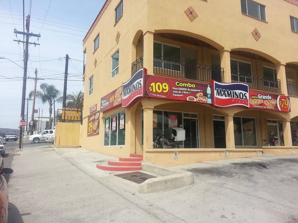 Maminos Pizza | restaurant | Avenida 20 de Noviembre 1083, Zona Centro, 22800 Ensenada, B.C., Mexico | 016461556111 OR +52 646 155 6111