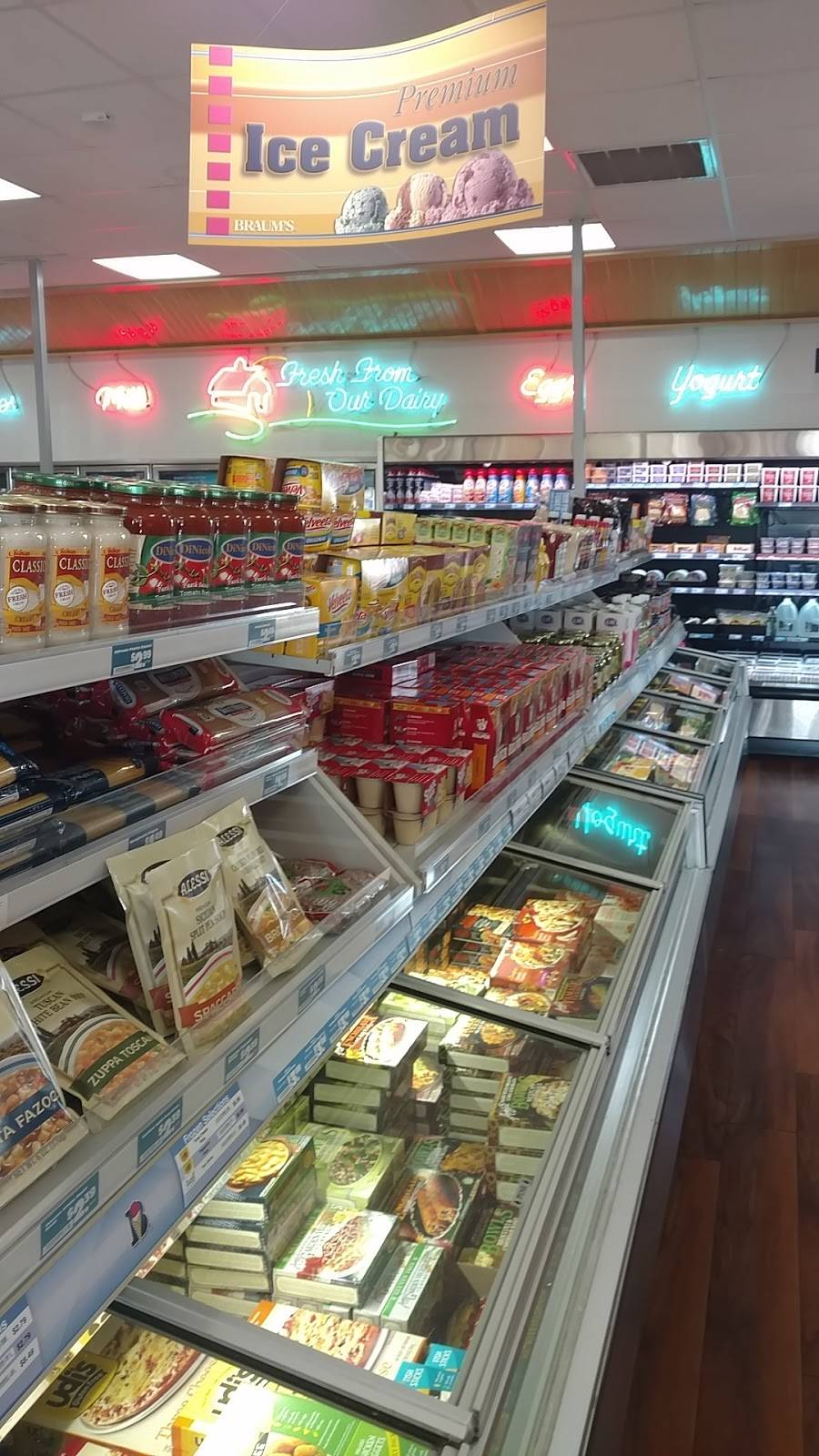 Braums Ice Cream & Burger Restaurant | restaurant | 4435 NW Cache Rd, Lawton, OK 73505, USA | 5803535098 OR +1 580-353-5098