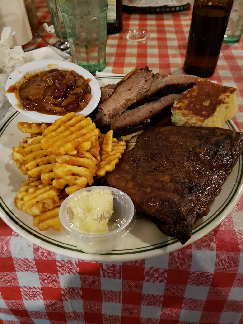 Ziggys BBQ Smokehouse & Ice Cream Parlor | restaurant | 135 S Main St, Oregon, WI 53575, USA | 6082910915 OR +1 608-291-0915