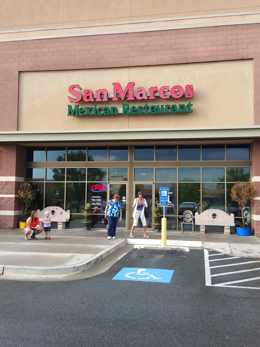 San Marcos Mexican Restaurant | restaurant | 150 Holt Garrison Pkwy, Danville, VA 24540, USA | 4347924202 OR +1 434-792-4202