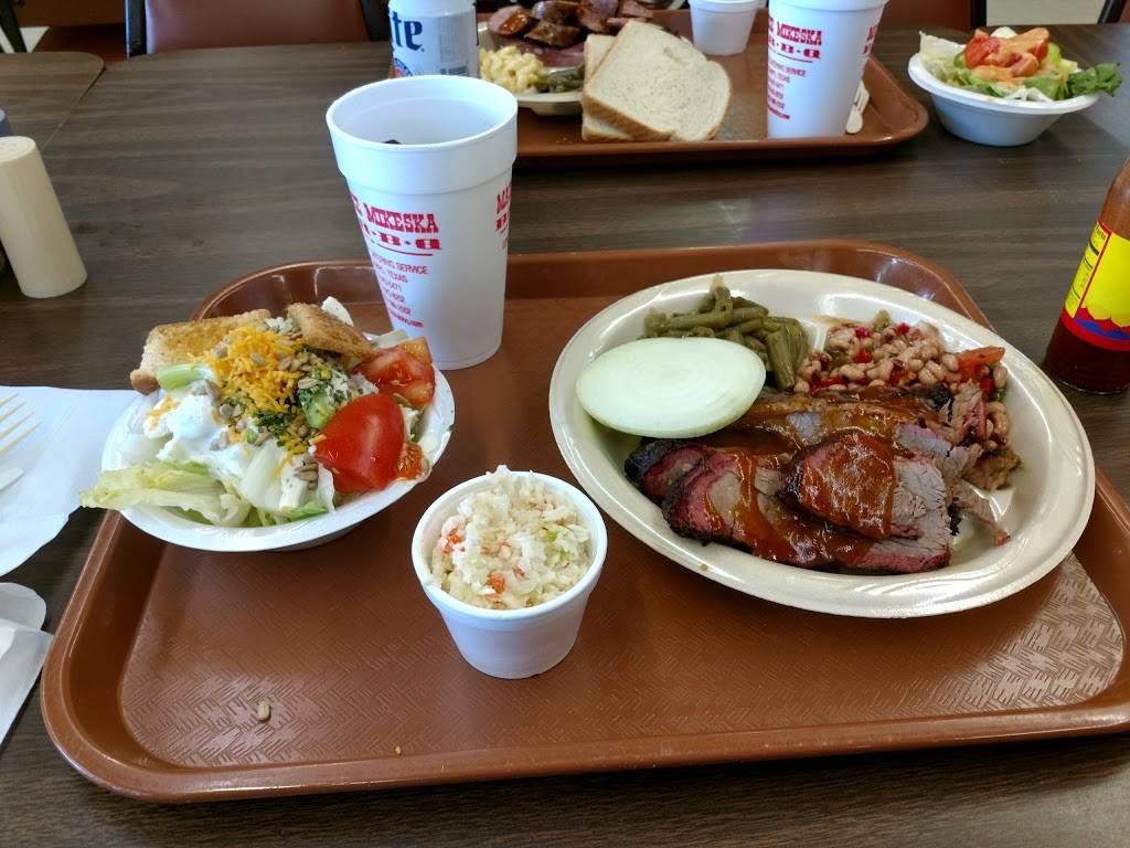 Mikeskas Bar-B-Q & Catering | restaurant | 22730 US-59, El Campo, TX 77437, USA | 8003882552 OR +1 800-388-2552