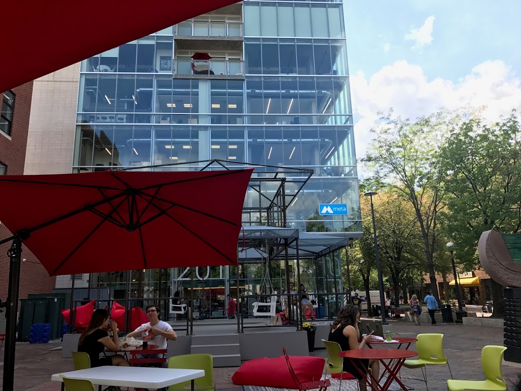 Iowa City Downtown District | restaurant | 103 E College St #200, Iowa City, IA 52240, USA | 3193540863 OR +1 319-354-0863