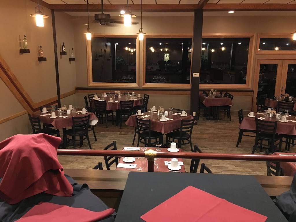Passage North - The Grill at Evergreen Resort | restaurant | 7880 Mackinaw Trail, Cadillac, MI 49601, USA | 2317759947 OR +1 231-775-9947