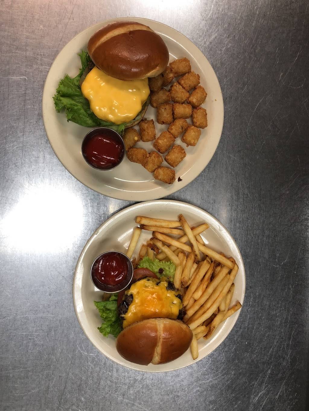 Side Pockets | restaurant | 1237 MO-7, Blue Springs, MO 64014, USA | 8162245454 OR +1 816-224-5454