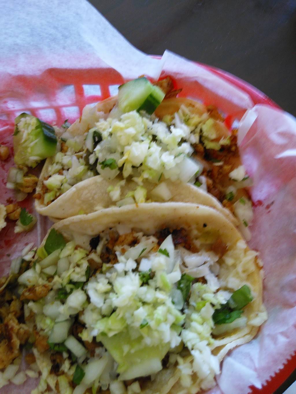 Kiss Pollos Estilo Sinaloa | restaurant | 306 W Yavapai St, Phoenix, AZ 85003, USA | 6029007371 OR +1 602-900-7371