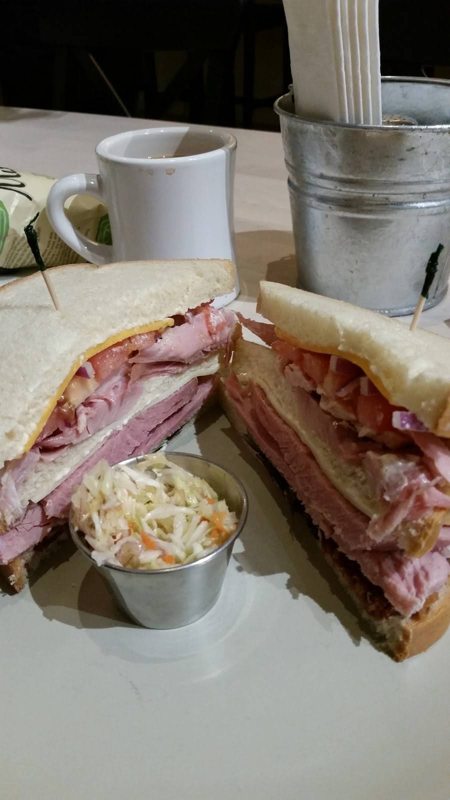 116 Farmstead Market & Table | restaurant | 116 S Main St, Luther, OK 73054, USA | 4052346042 OR +1 405-234-6042