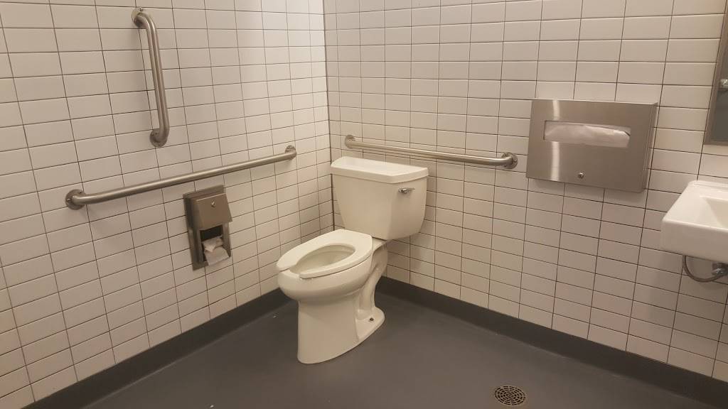 Chipotle Mexican Grill | restaurant | 880 De Long Ave, Novato, CA 94945, USA | 4158920436 OR +1 415-892-0436