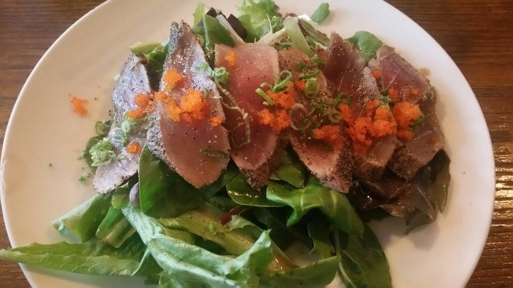 Zest Sushi | restaurant | 249 Broome St, New York, NY 10002, USA | 2126773158 OR +1 212-677-3158