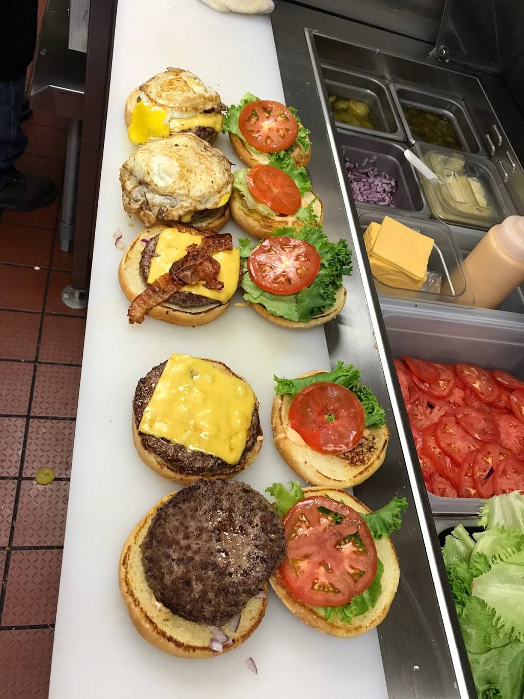 Street Burgers | restaurant | 1 W Flatiron Crossing Dr, Broomfield, CO 80021, USA | 3034699484 OR +1 303-469-9484