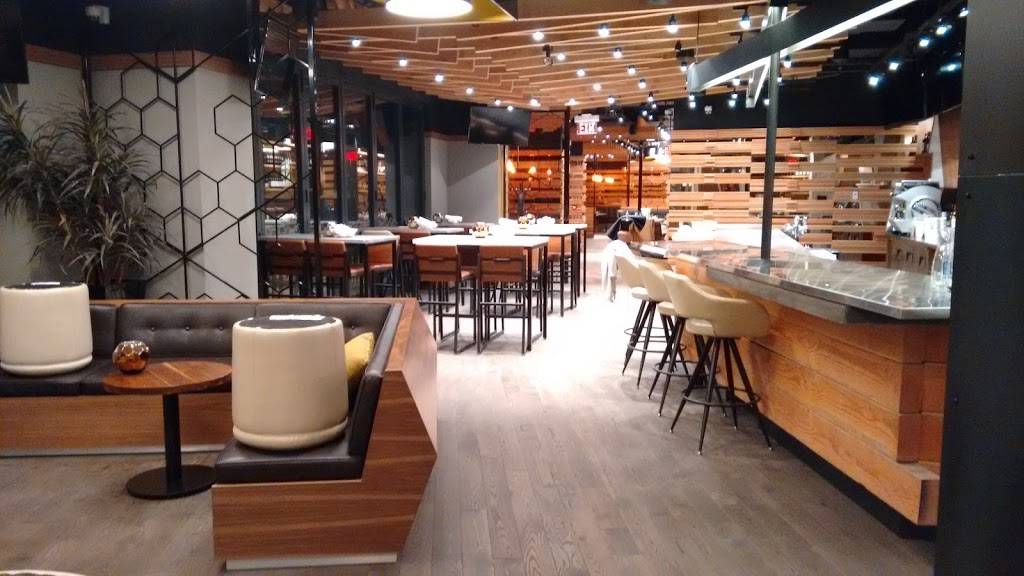 Proof Kitchen + Lounge | restaurant | 110 Erb St W, Waterloo, ON N2L 1T5, Canada | 5192083333 OR +1 519-208-3333