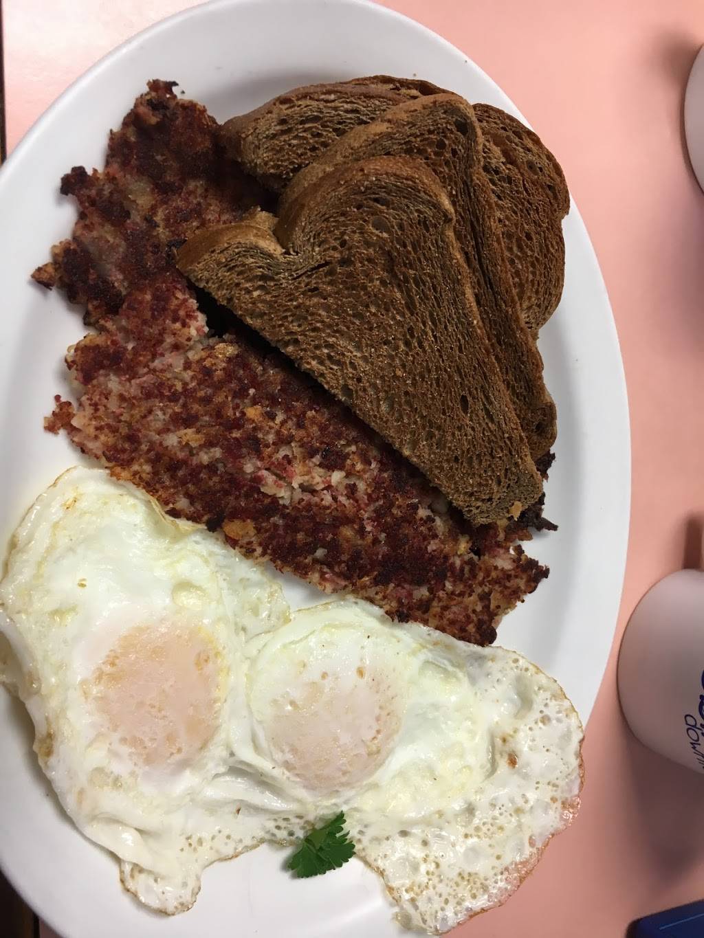 Robins Downtown Cafe | cafe | 428 12th St W, Bradenton, FL 34205, USA | 9417478899 OR +1 941-747-8899