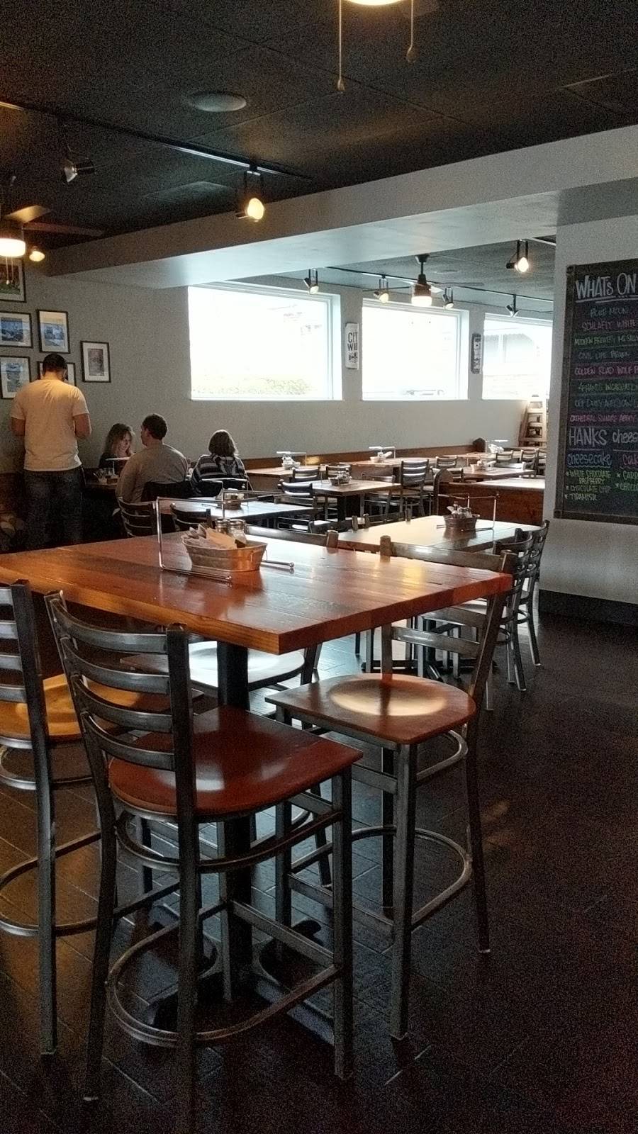 JJ Twigs Pizza & Pub | restaurant | 5600 Hampton Ave, St. Louis, MO 63109, USA | 3148336700 OR +1 314-833-6700