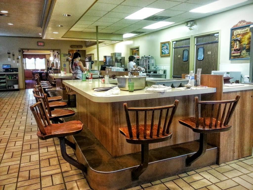 Windmill Family Restaurant | restaurant | 2838 Main St, Morgantown, PA 19543, USA | 6102865980 OR +1 610-286-5980