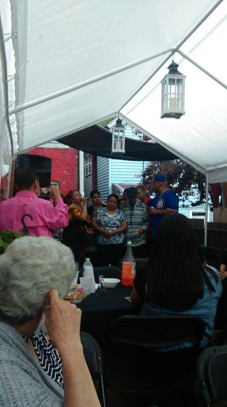 The Hut | restaurant | 3601 S California Ave, Chicago, IL 60632, USA | 7738470240 OR +1 773-847-0240