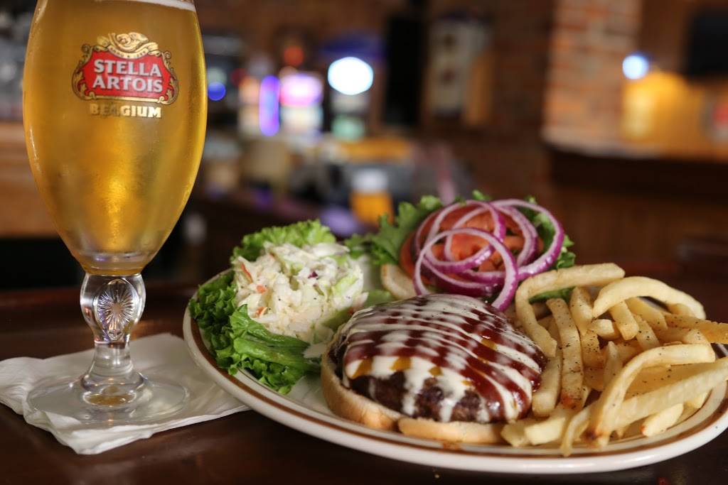 Paradise Bar & Grill | restaurant | 205 N Main St, Galena, IL 61036, USA | 8157773245 OR +1 815-777-3245