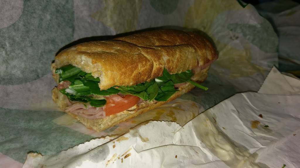 Subway | restaurant | 3621 Tamiami Trail N, Naples, FL 34103, USA | 2394347599 OR +1 239-434-7599