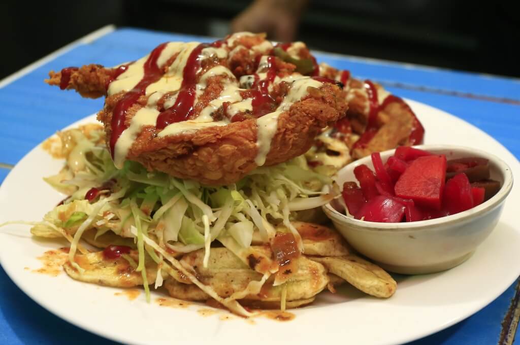 La Centroamericana Restaurant | restaurant | 1222 NW 24th St, San Antonio, TX 78207, USA | 2102579798 OR +1 210-257-9798