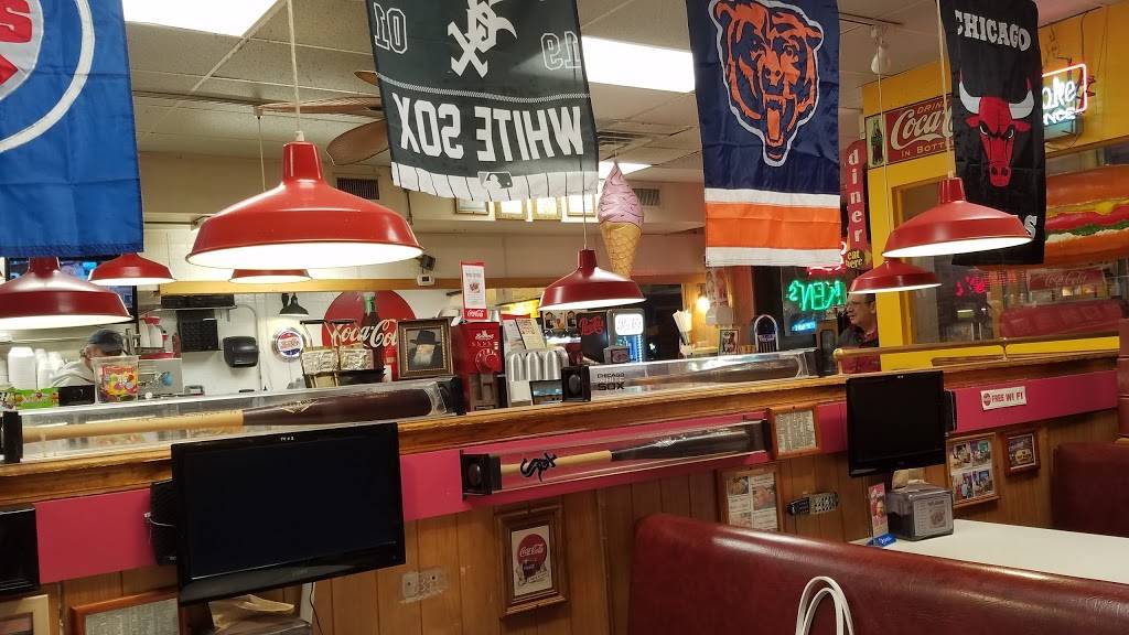 Kens Diner & Grill | restaurant | 3353 Dempster Street, Skokie, IL 60076, USA | 8476792850 OR +1 847-679-2850