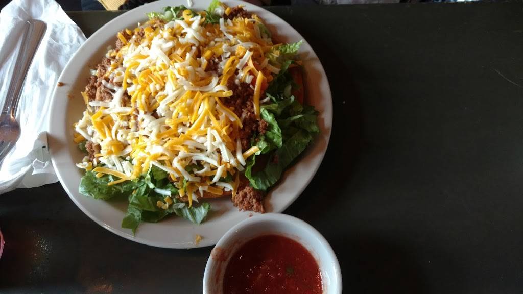 Campuzanos Fine Mexican Food | restaurant | 108 N 8th St, Midlothian, TX 76065, USA | 9727232634 OR +1 972-723-2634