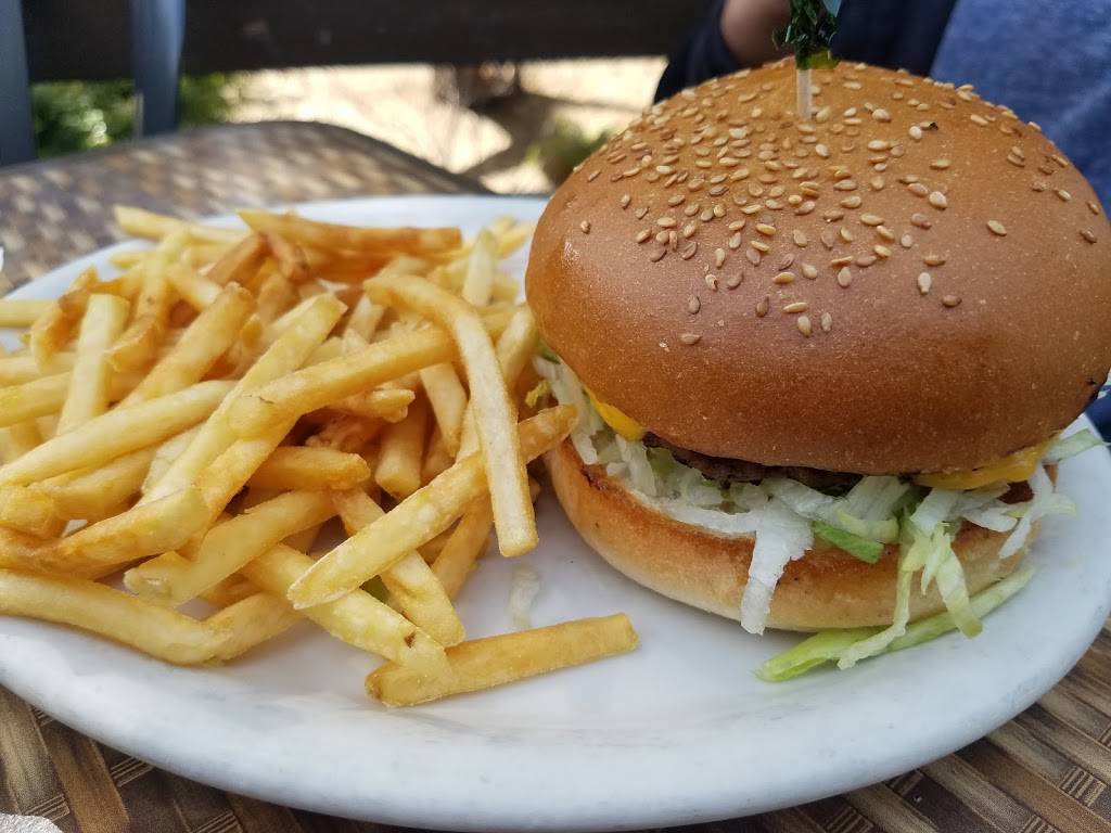 Charlies Place | restaurant | 981 Foothill Blvd, San Luis Obispo, CA 93405, USA | 8055439810 OR +1 805-543-9810