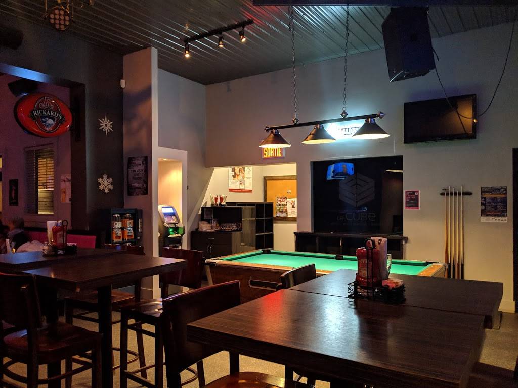Resto-Bar Le Cube | restaurant | 400 Route Laurier, Sainte-Croix, QC G0S 2H0, Canada | 4189263244 OR +1 418-926-3244