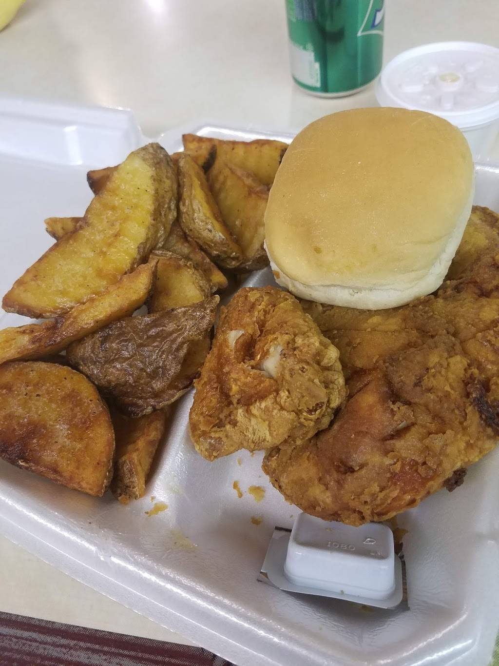 Chicken Place | restaurant | 15650 E Thirteen Mile Rd, Roseville, MI 48066, USA | 5867757700 OR +1 586-775-7700