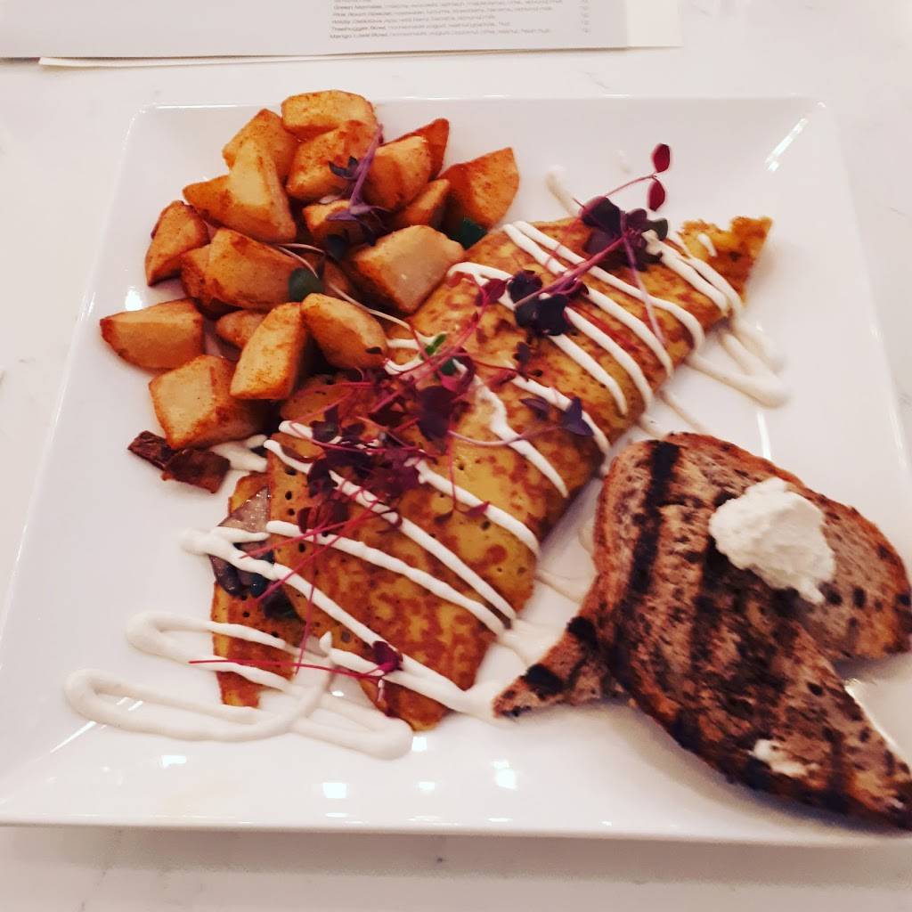 Community Restaurant | restaurant | 343 Kerr St, Oakville, ON L6K 3B7, Canada | 9055823581 OR +1 905-582-3581