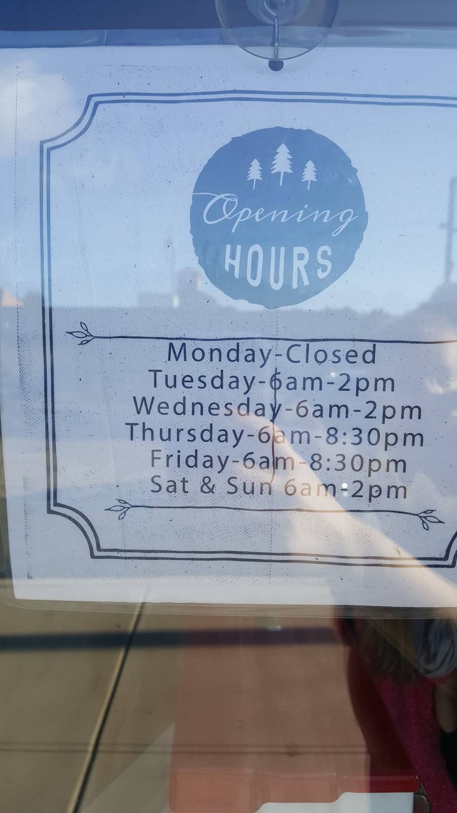 Cadillac Grill | restaurant | 135 W Si Johnson Ave, Sheridan, IL 60551, USA | 8154967003 OR +1 815-496-7003