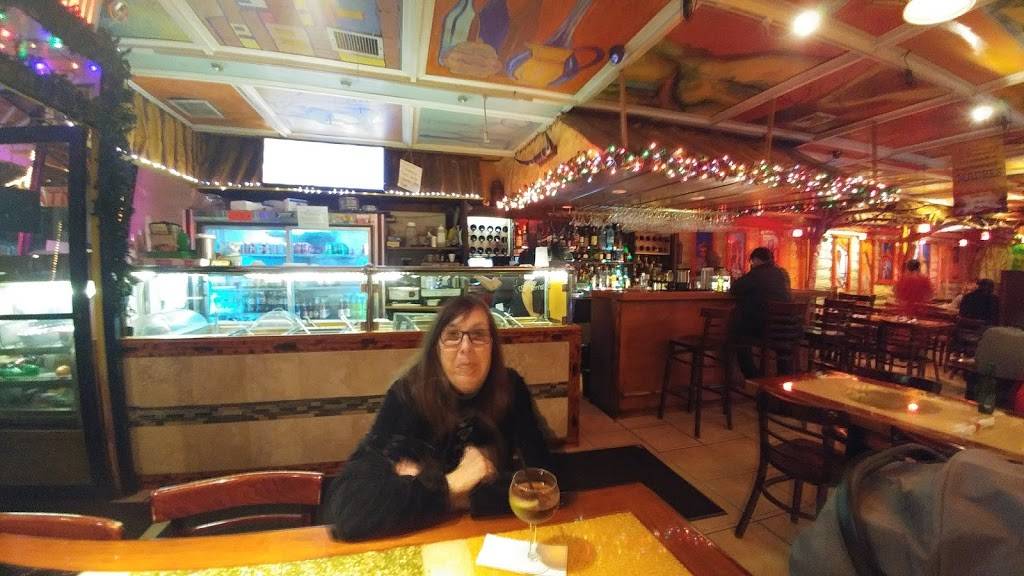 Los Primos | restaurant | 704 Grand St, Brooklyn, NY 11211, USA | 7184868449 OR +1 718-486-8449