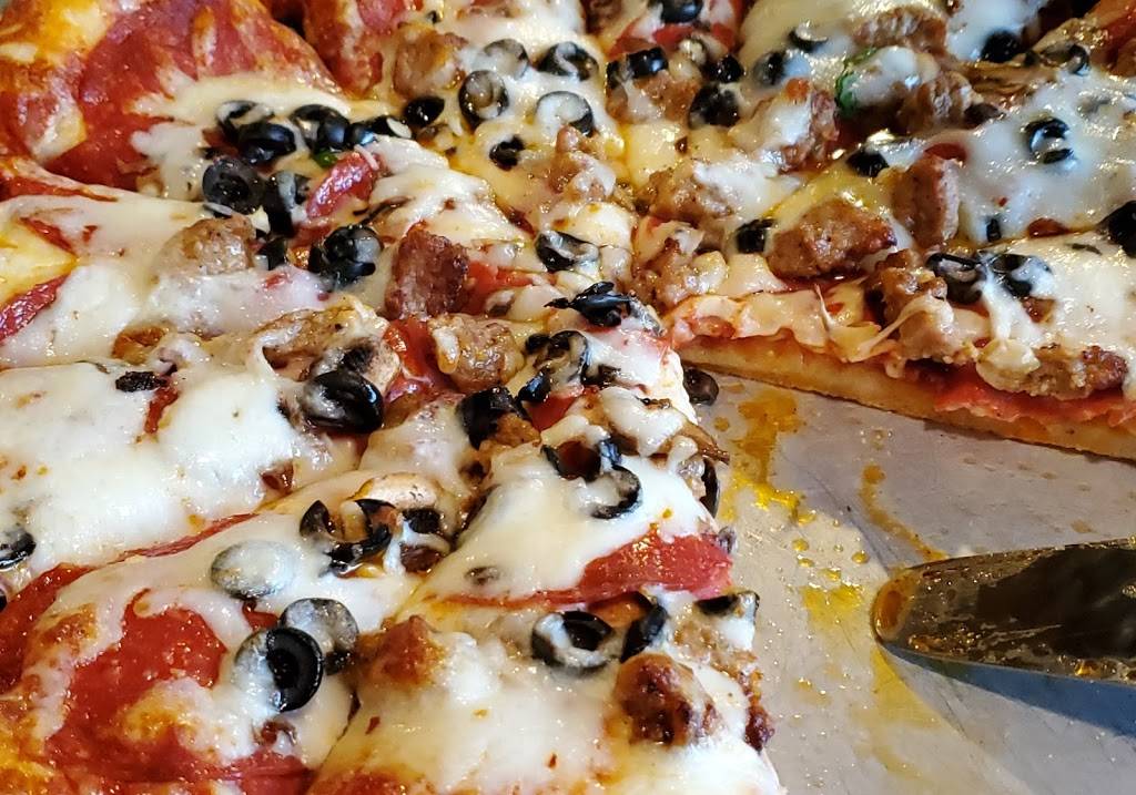 Cristianos Pizza Etc | restaurant | 1206 State Ave G, Marysville, WA 98270, USA | 3606538356 OR +1 360-653-8356