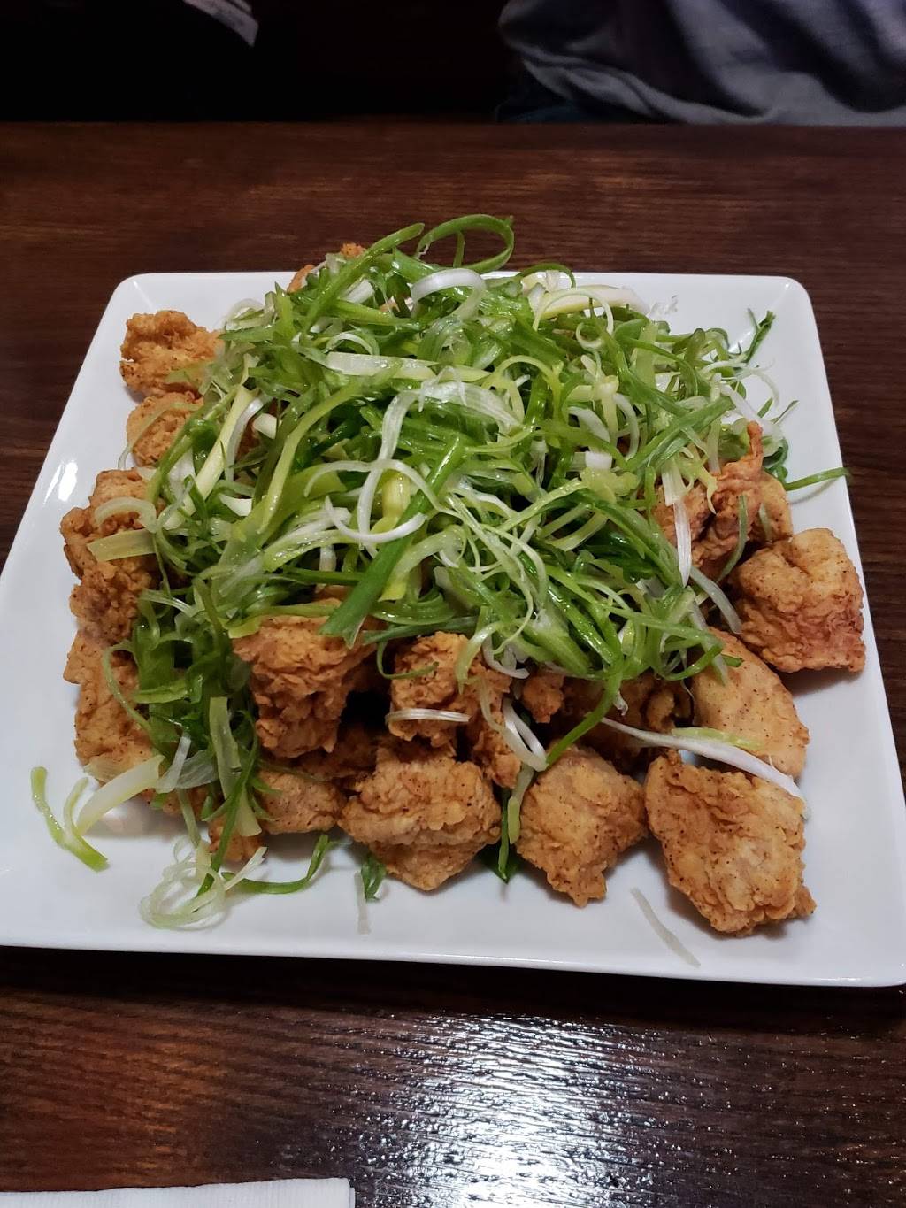 Chi Mc Chicken And Beer | restaurant | 6653 Little River Turnpike, Annandale, VA 22003, USA | 7037501424 OR +1 703-750-1424