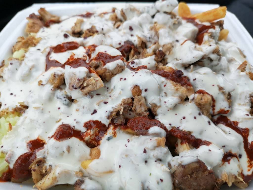 Osmows Airport Road | restaurant | 6795 Airport Rd A3, Mississauga, ON L4V 1E6, Canada | 9056788282 OR +1 905-678-8282