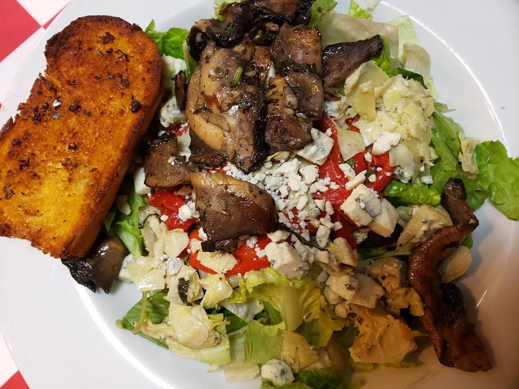 Sonny’s NY Pizza | restaurant | 30 Denton Plaza, Denton, MD 21629, USA | 4104794774 OR +1 410-479-4774