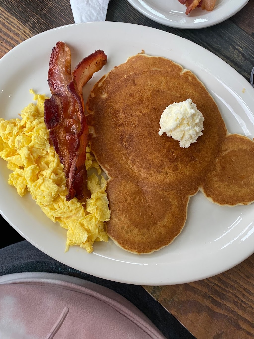 Brandons JR | restaurant | 15709 Euclid Ave suit e, Chino, CA 91708, USA | 9096062611 OR +1 909-606-2611