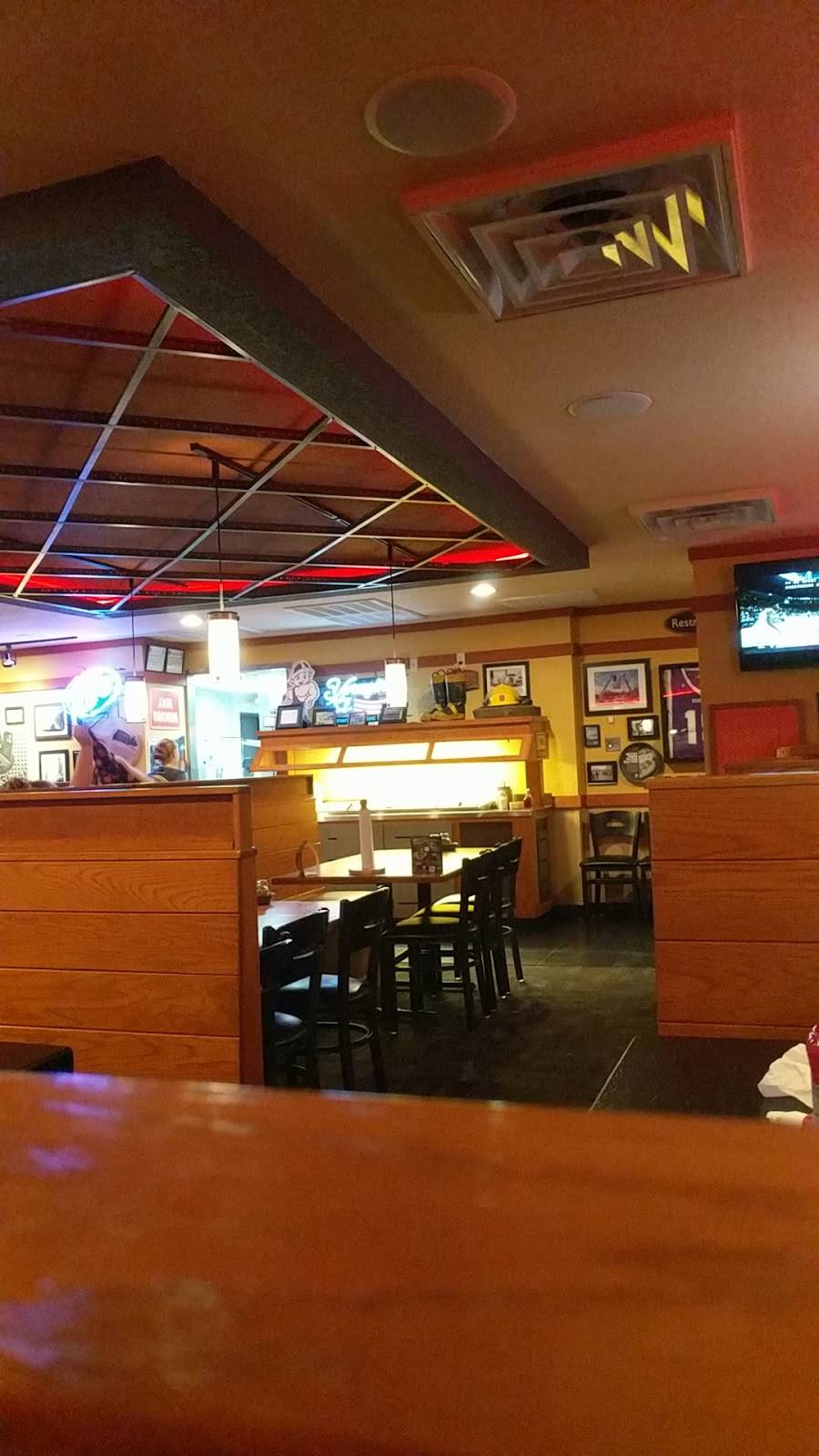 Pizza Hut | restaurant | 1031 Oak Harbor Rd, Fremont, OH 43420, USA | 4193342661 OR +1 419-334-2661