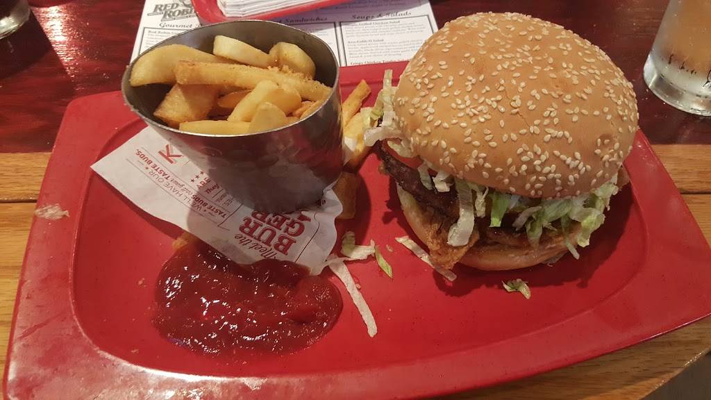 Red Robin Gourmet Burgers and Brews | meal takeaway | 701 Russell Ave, Gaithersburg, MD 20877, USA | 2406318777 OR +1 240-631-8777
