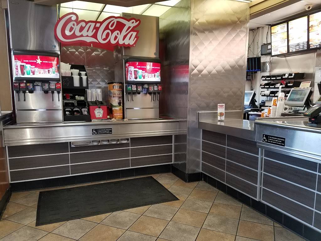 Carls Jr. / Green Burrito | restaurant | 2022 Riverside Ave, Rialto, CA 92377, USA | 9098734766 OR +1 909-873-4766