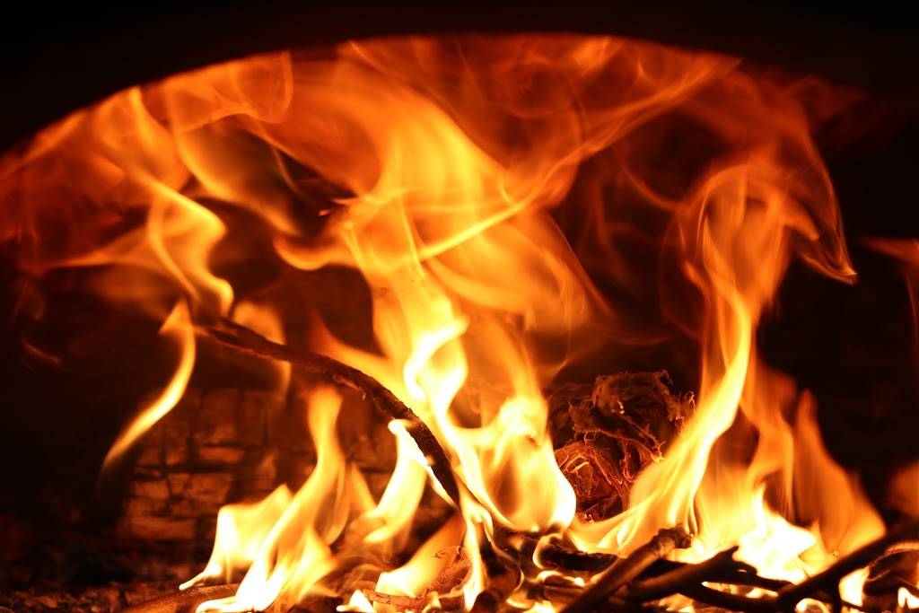 [PIZZA CATERING OFFICE] Newport Pizza Co. | restaurant | 140 Thames St 3rd Floor, Newport, RI 02840, USA | 4016827576 OR +1 401-682-7576