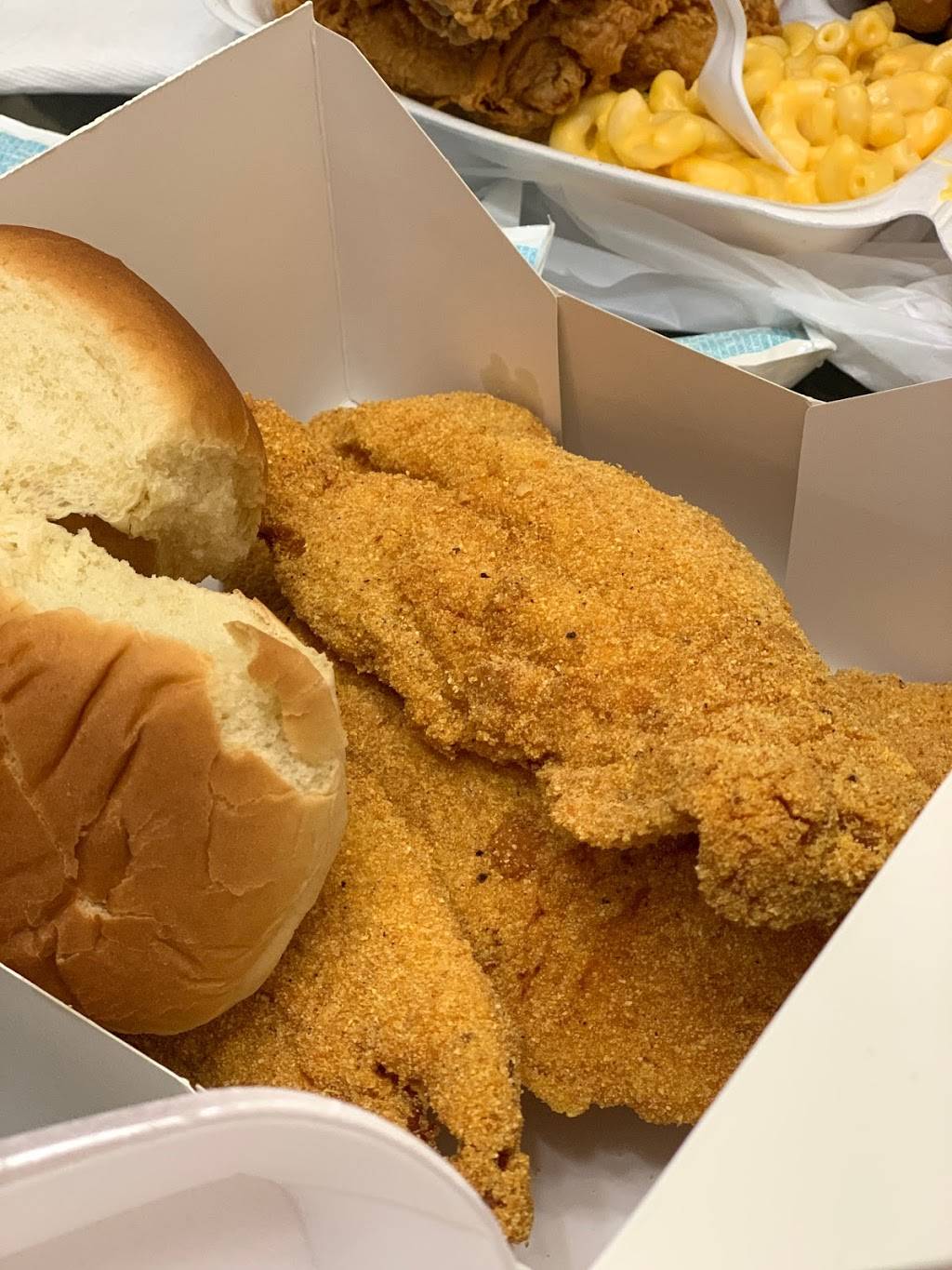 Lisas Chicken | restaurant | 2480 W Pioneer Pkwy, Grand Prairie, TX 75051, USA | 8176172300 OR +1 817-617-2300