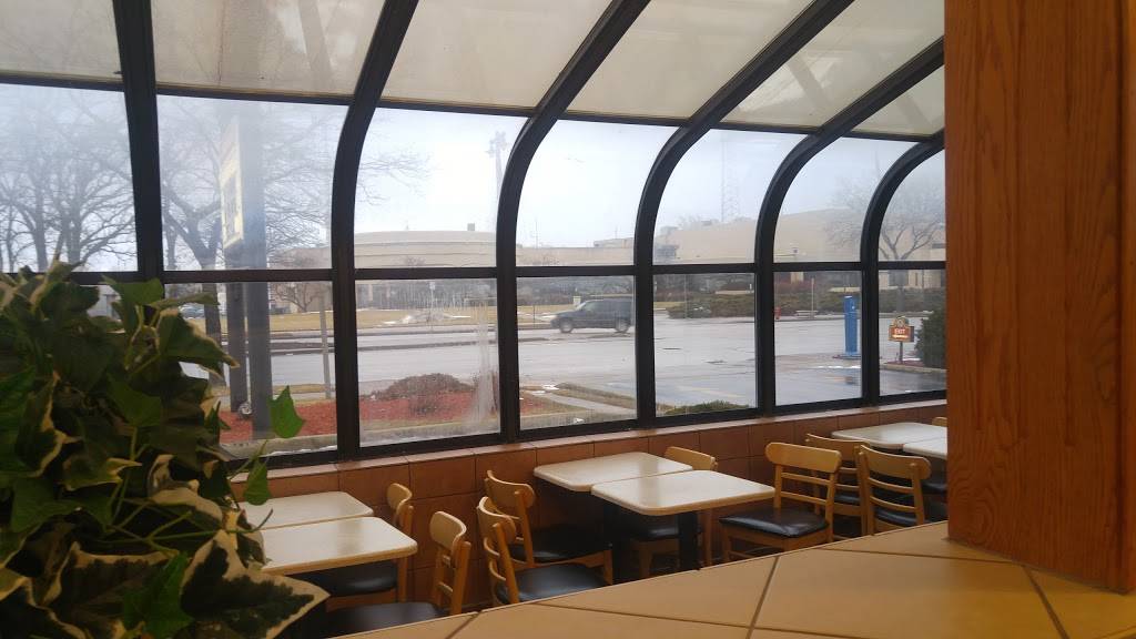 Wendys | restaurant | 627 E Capitol Dr, Milwaukee, WI 53212, USA | 4149626759 OR +1 414-962-6759