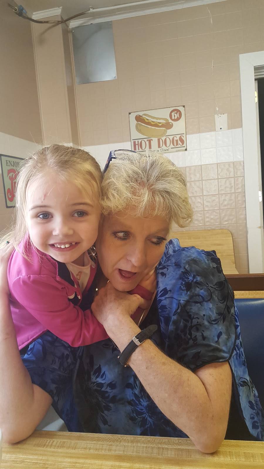 Moravian Falls Grill | restaurant | 2094 Moravian Falls Rd, Moravian Falls, NC 28654, USA | 3368385955 OR +1 336-838-5955