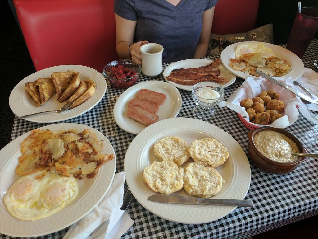 Old School Deli | restaurant | 30860 Groesbeck Hwy, Roseville, MI 48066, USA | 5867773354 OR +1 586-777-3354