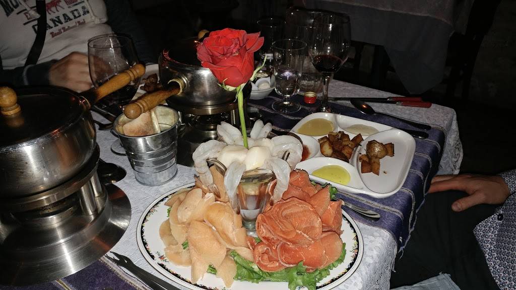 Restaurant Les Petits Fils dAlice | restaurant | 1506 Chemin dOka, Deux-Montagnes, QC J7R 1M8, Canada | 4504910653 OR +1 450-491-0653