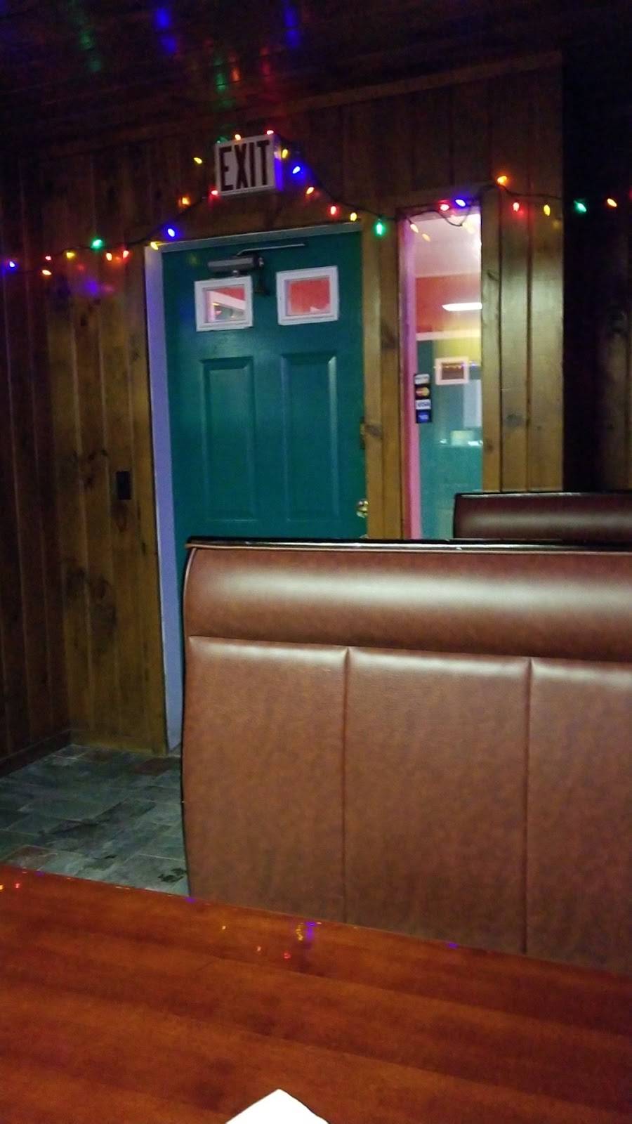 Fratellis Restaurant & Pizza | restaurant | 8 S Main Rd, Otis, MA 01253, USA | 4132694900 OR +1 413-269-4900