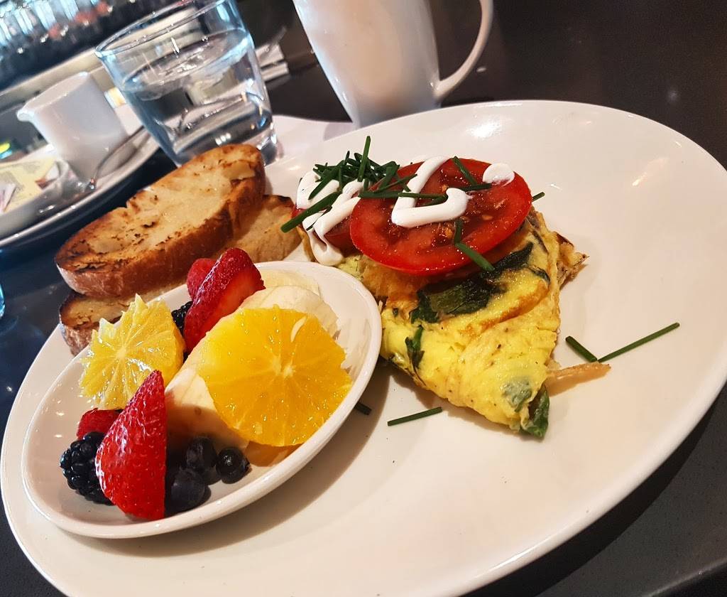 Twist By Roger Mooking | restaurant | Mississauga, ON L4W 1S9, Canada | 4167762345 OR +1 416-776-2345