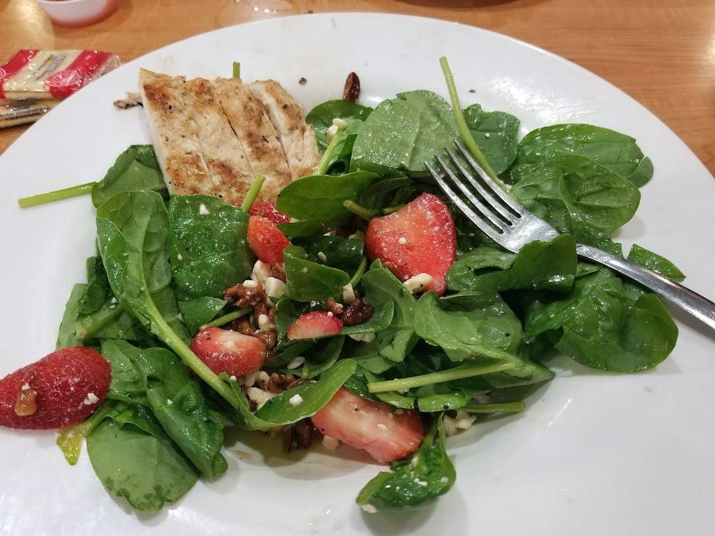 Johnnies Charcoal Broiler | restaurant | 6629 Northwest Expy, Oklahoma City, OK 73132, USA | 4054700177 OR +1 405-470-0177