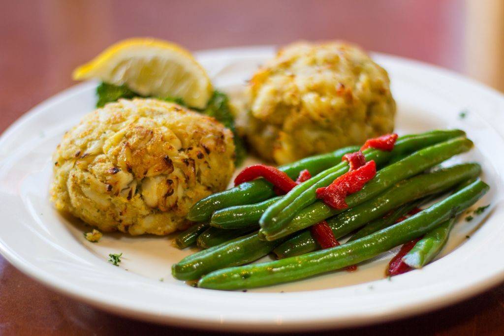 Bulls and Bears | restaurant | 38 S Potomac St #1, Hagerstown, MD 21740, USA | 3017910370 OR +1 301-791-0370