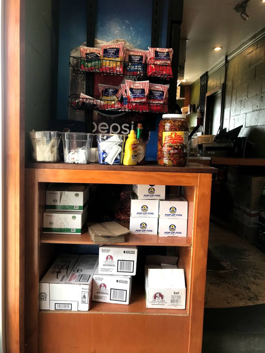 Calozzis Cheesesteaks | restaurant | 7016 E Marginal Way S, Seattle, WA 98108, USA | 2067621777 OR +1 206-762-1777