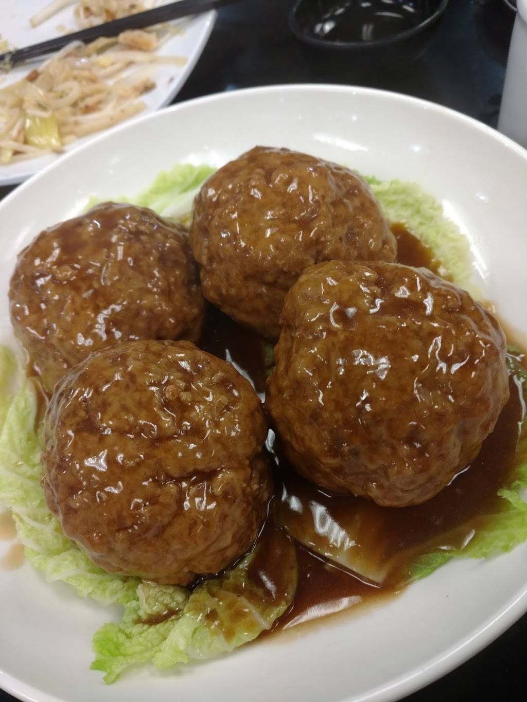 Lili Noodle | restaurant | 11732 Artesia Blvd, Artesia, CA 90701, USA | 5624029099 OR +1 562-402-9099