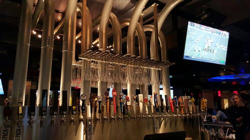 Yard House | restaurant | Scottsdale Fashion Square, 7014 E Camelback Rd #612, Scottsdale, AZ 85251, USA | 4806759273 OR +1 480-675-9273